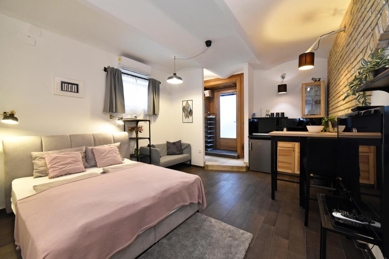 Manuela Varsavska Studio Apartments Загреб Экстерьер фото